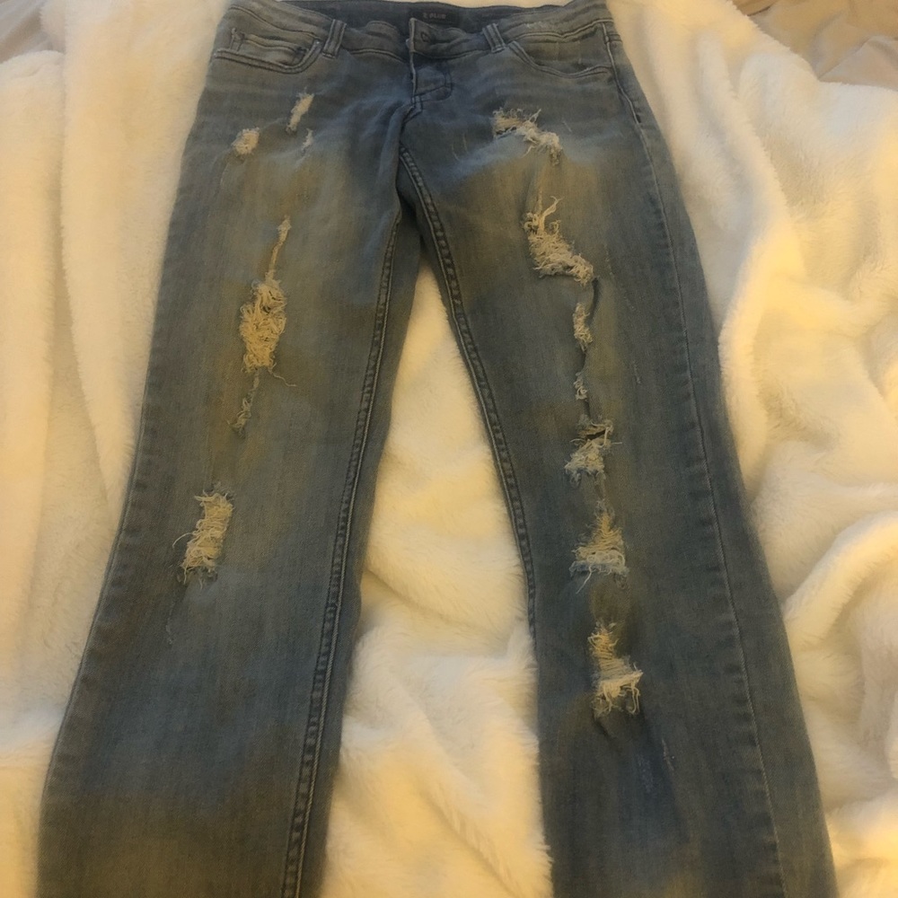 STS Blue distressed jeans